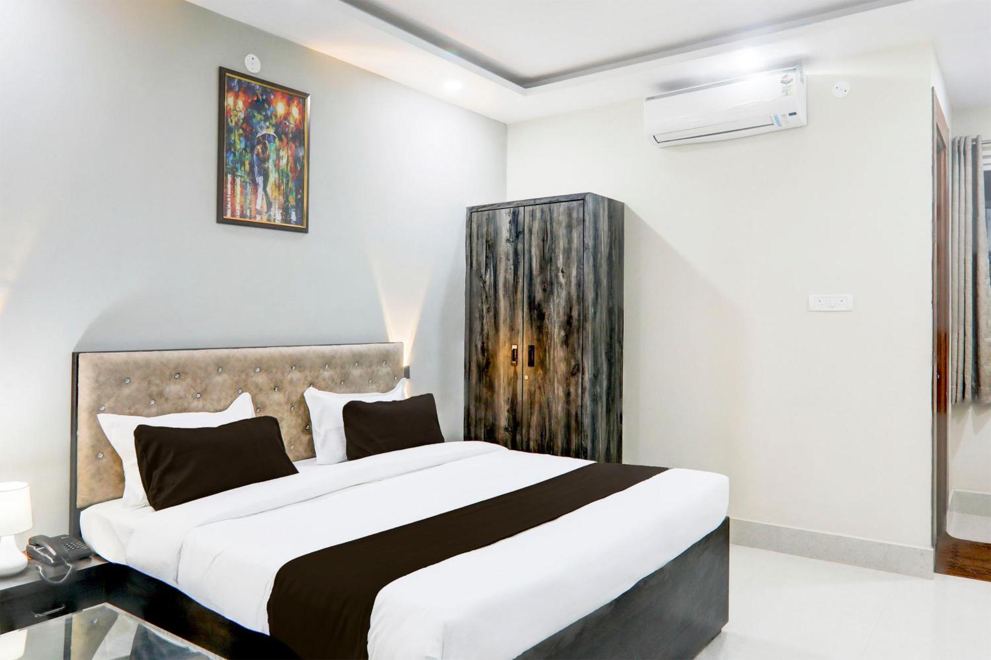 Super Townhouse Gls International Hotell Lucknow Exteriör bild